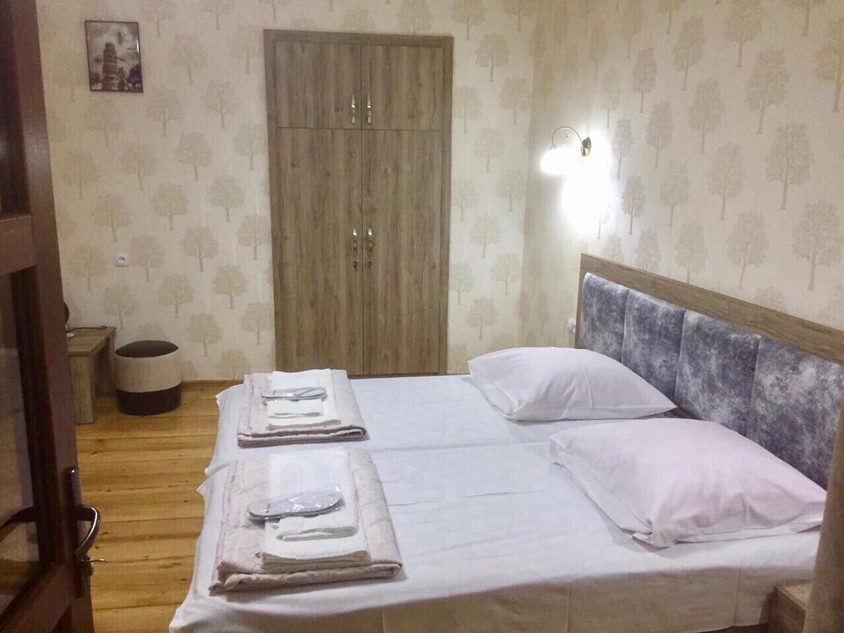 Guest House Rafael Tbilisi Buitenkant foto