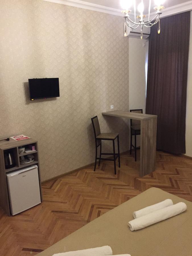 Guest House Rafael Tbilisi Buitenkant foto