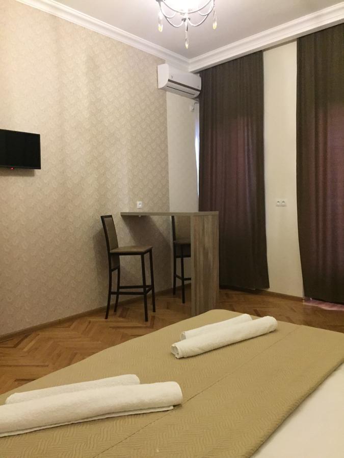 Guest House Rafael Tbilisi Buitenkant foto
