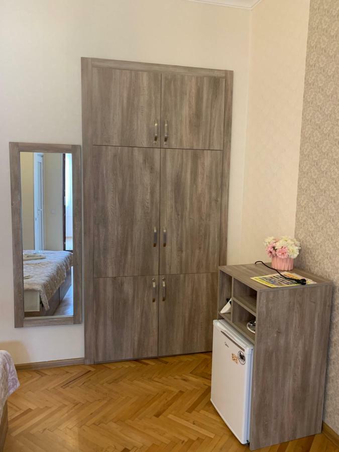 Guest House Rafael Tbilisi Buitenkant foto