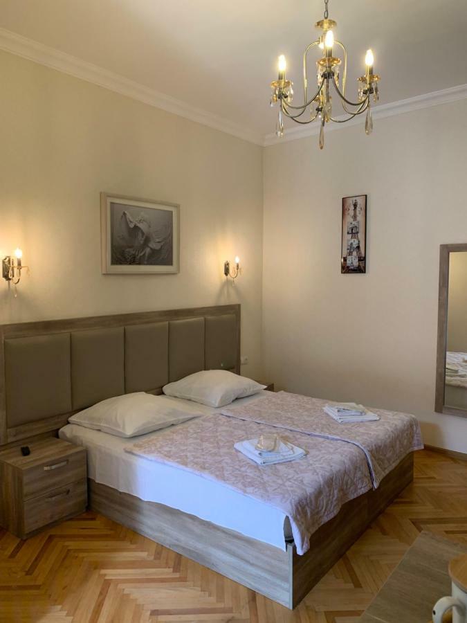 Guest House Rafael Tbilisi Buitenkant foto